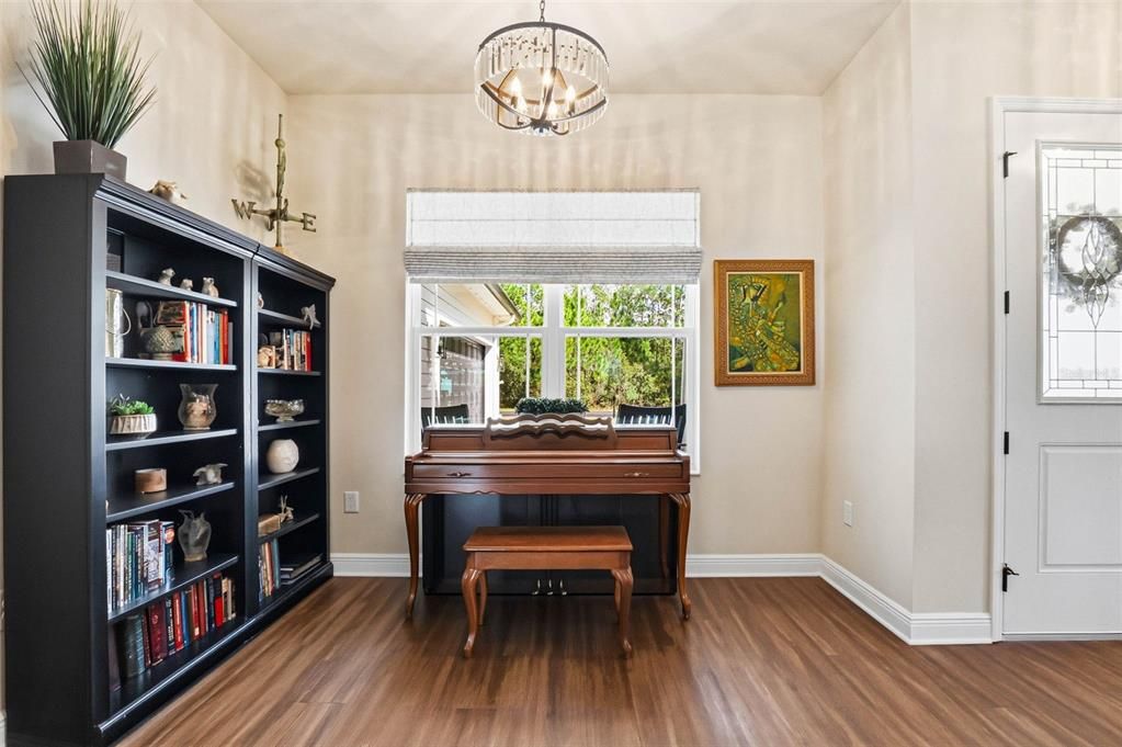 For Sale: $675,000 (3 beds, 2 baths, 2176 Square Feet)