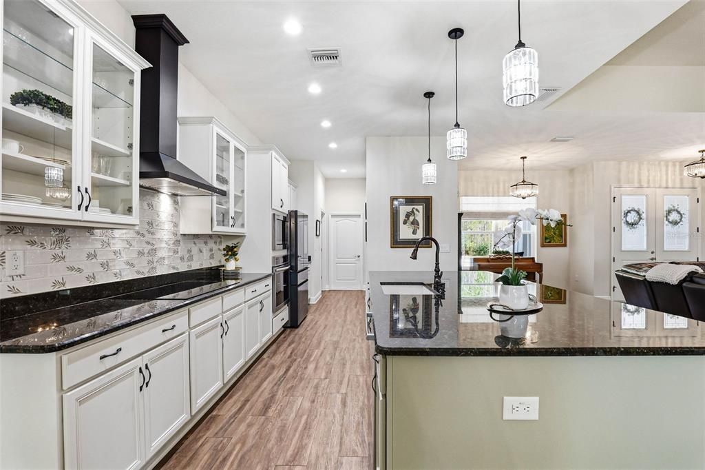 For Sale: $675,000 (3 beds, 2 baths, 2176 Square Feet)