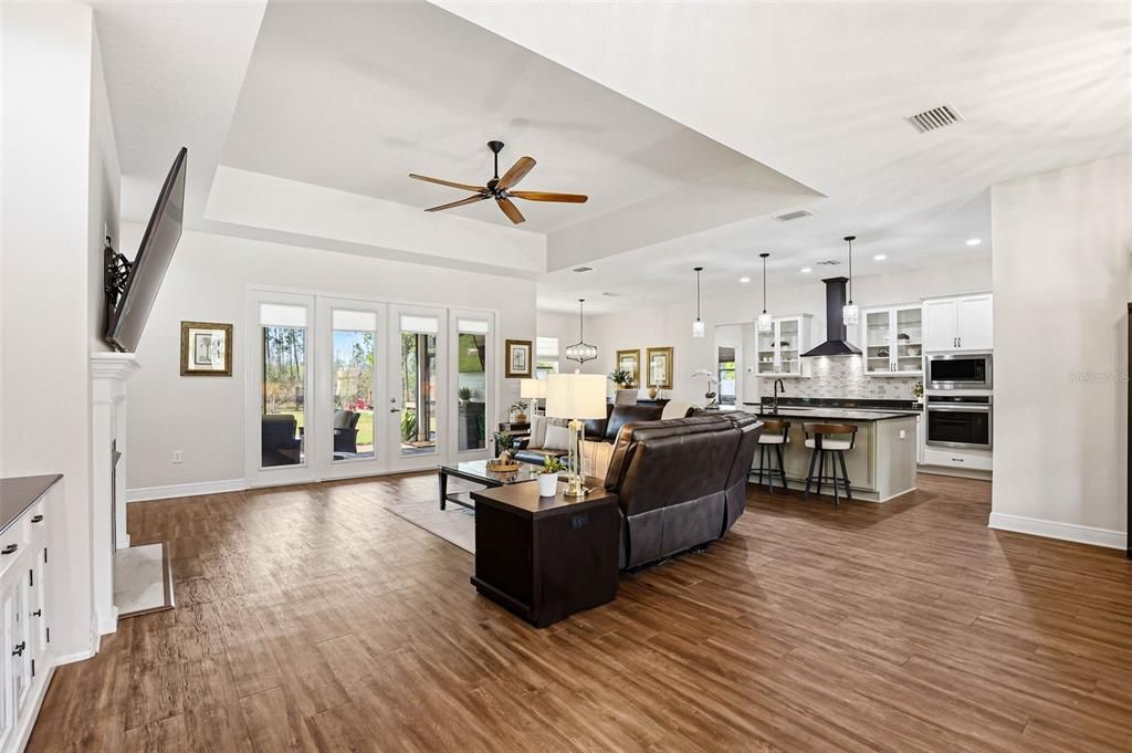 For Sale: $675,000 (3 beds, 2 baths, 2176 Square Feet)