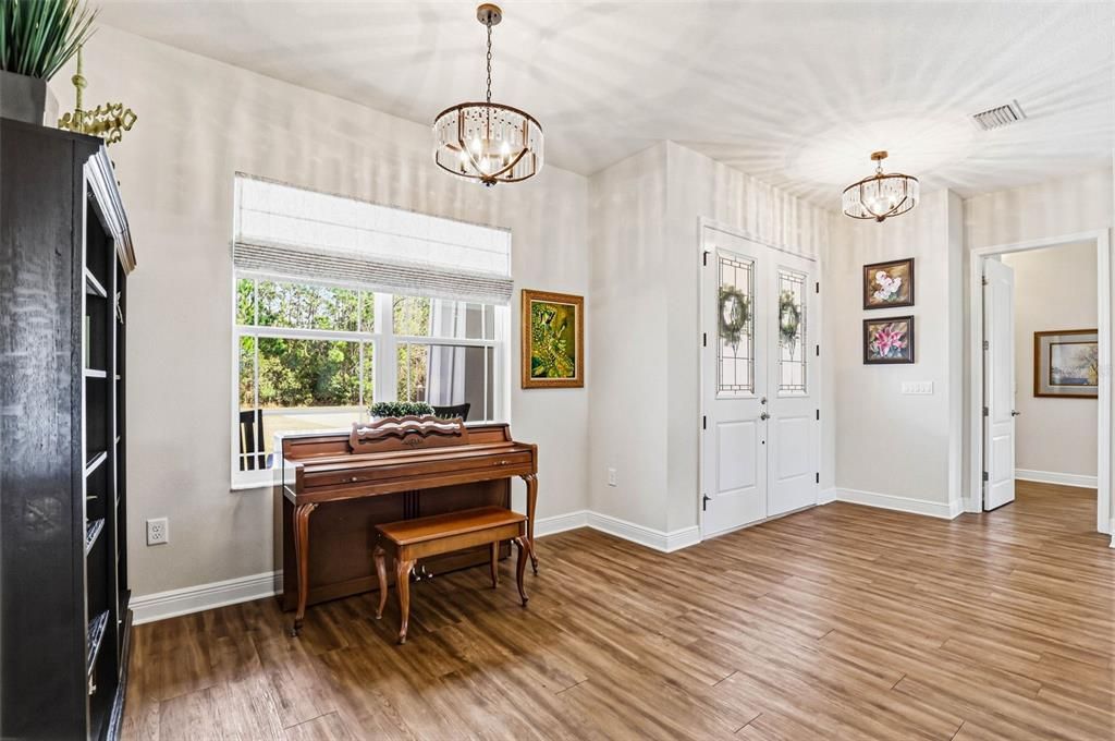 For Sale: $675,000 (3 beds, 2 baths, 2176 Square Feet)