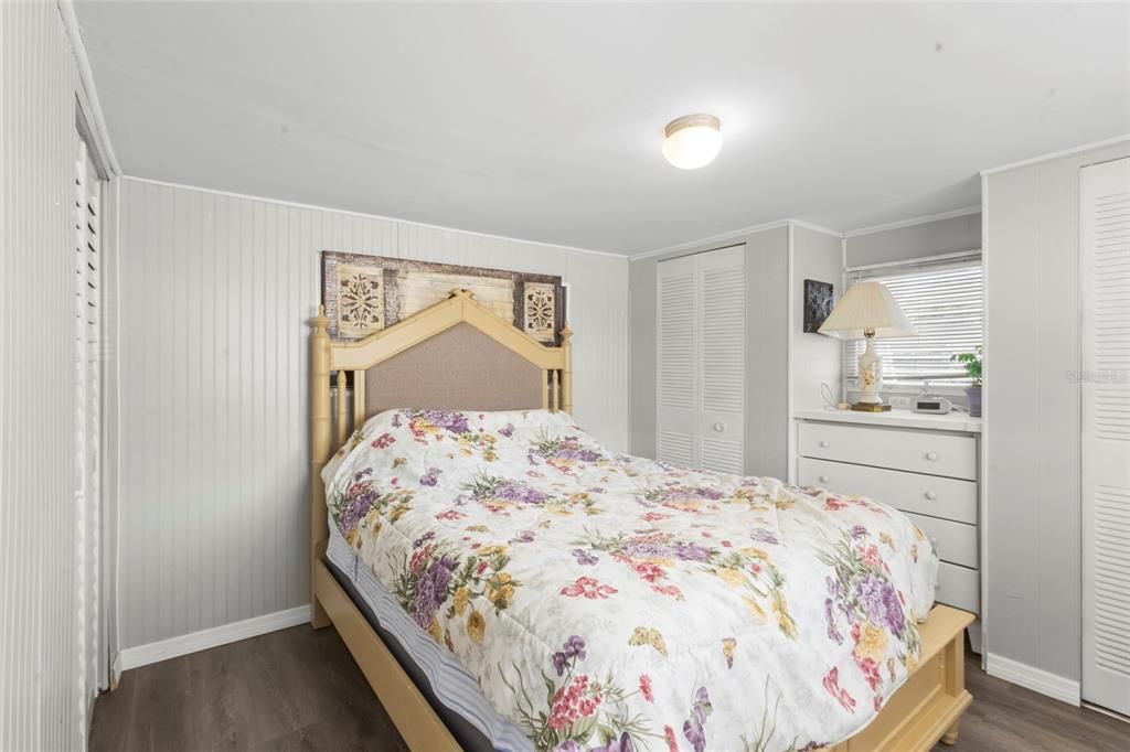 For Sale: $99,900 (1 beds, 1 baths, 480 Square Feet)