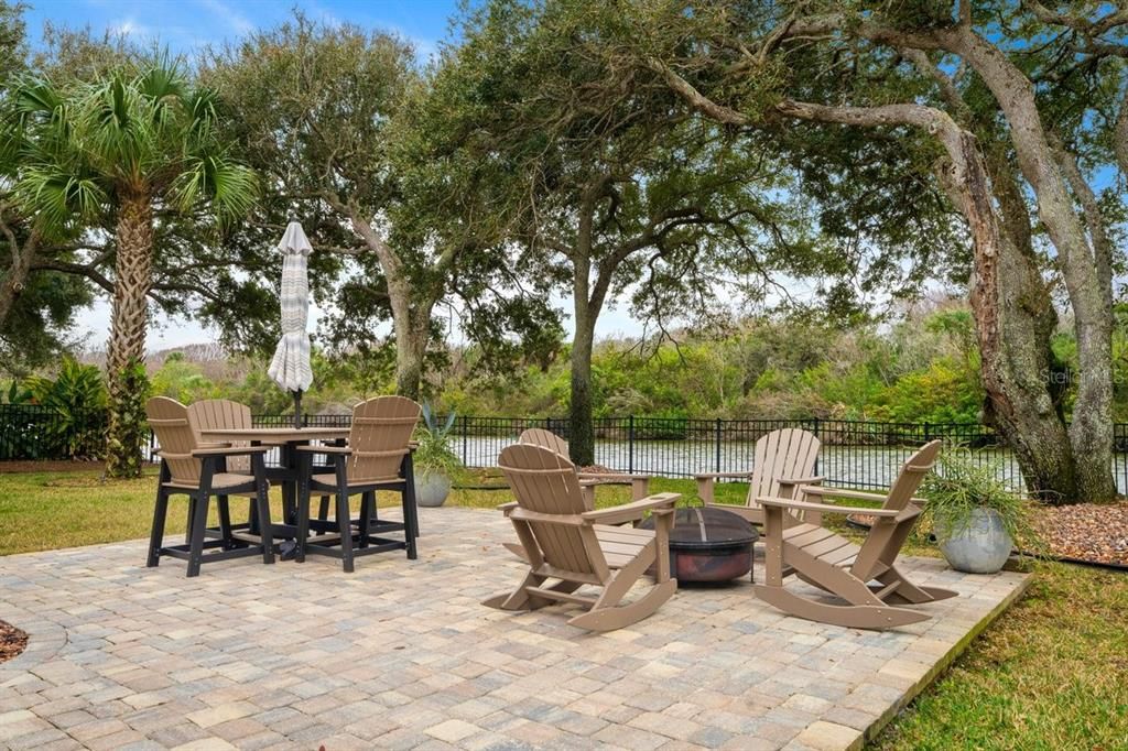 For Sale: $2,599,995 (5 beds, 6 baths, 4495 Square Feet)