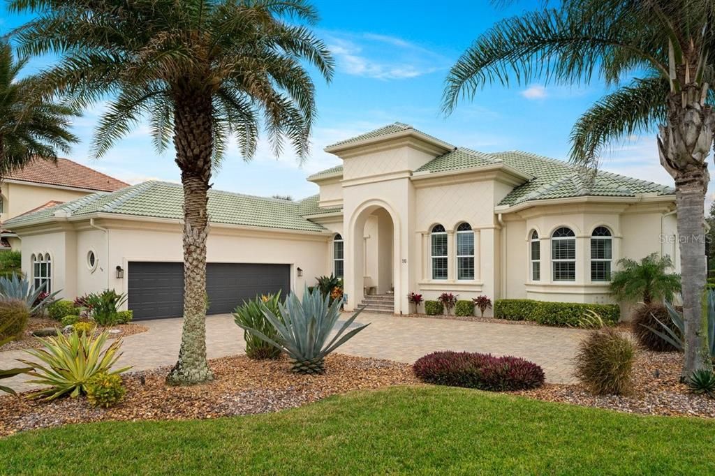 For Sale: $2,599,995 (5 beds, 6 baths, 4495 Square Feet)