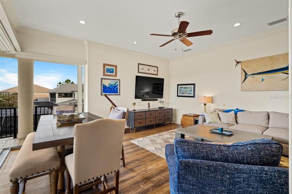 For Sale: $2,599,995 (5 beds, 6 baths, 4495 Square Feet)