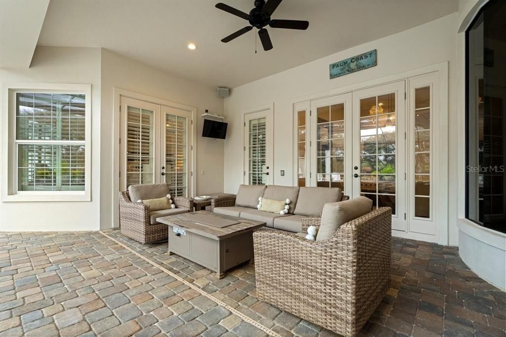 For Sale: $2,599,995 (5 beds, 6 baths, 4495 Square Feet)