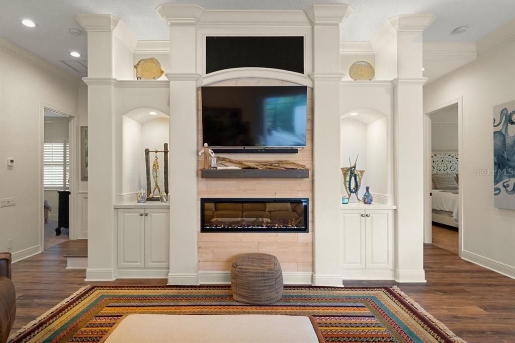 For Sale: $2,599,995 (5 beds, 6 baths, 4495 Square Feet)