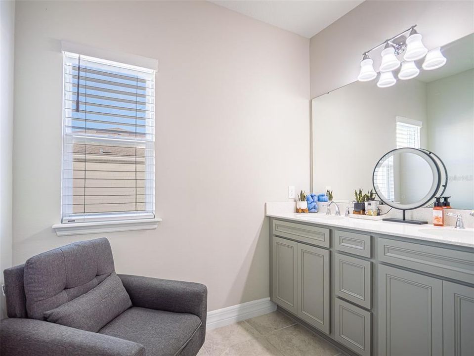 For Sale: $1,195,000 (6 beds, 5 baths, 5387 Square Feet)