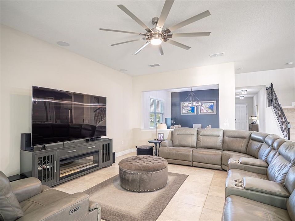 For Sale: $1,195,000 (6 beds, 5 baths, 5387 Square Feet)