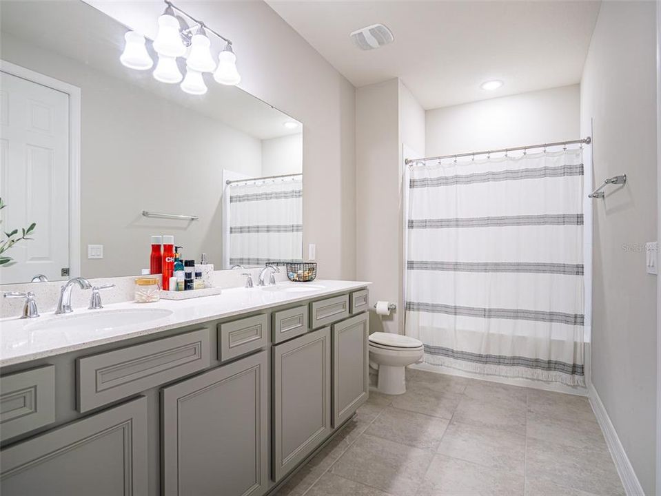 For Sale: $1,195,000 (6 beds, 5 baths, 5387 Square Feet)