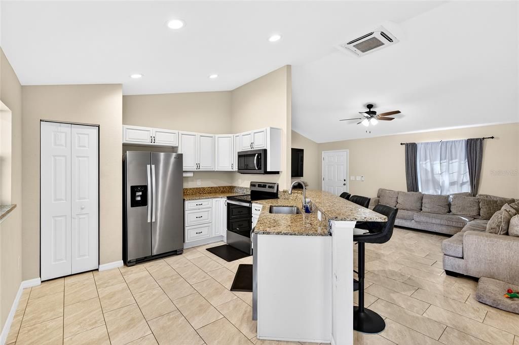 Active With Contract: $269,900 (3 beds, 2 baths, 1282 Square Feet)