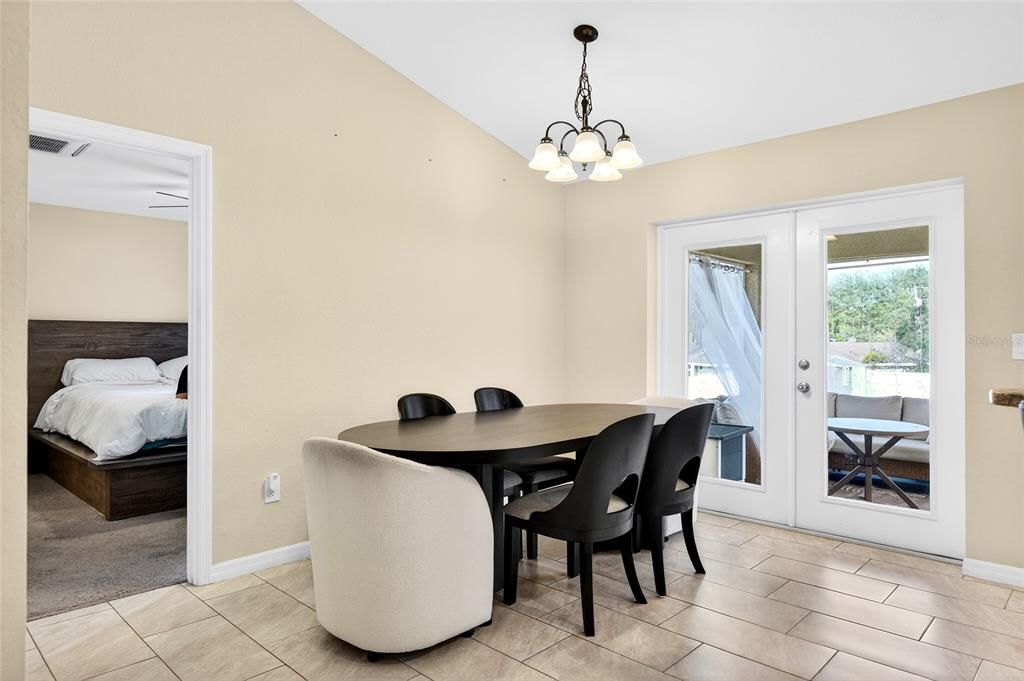 Active With Contract: $269,900 (3 beds, 2 baths, 1282 Square Feet)