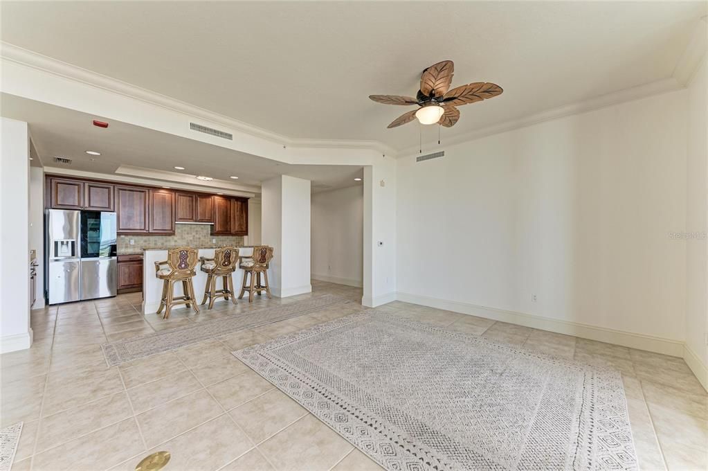 Activo con contrato: $499,000 (2 camas, 2 baños, 2051 Pies cuadrados)