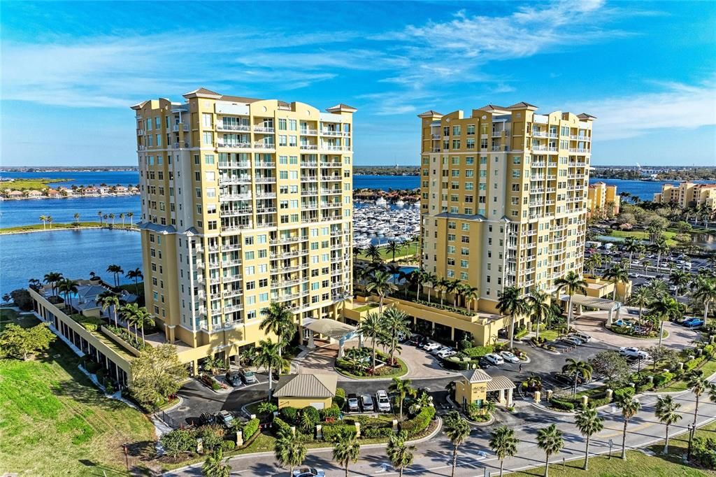 Activo con contrato: $499,000 (2 camas, 2 baños, 2051 Pies cuadrados)