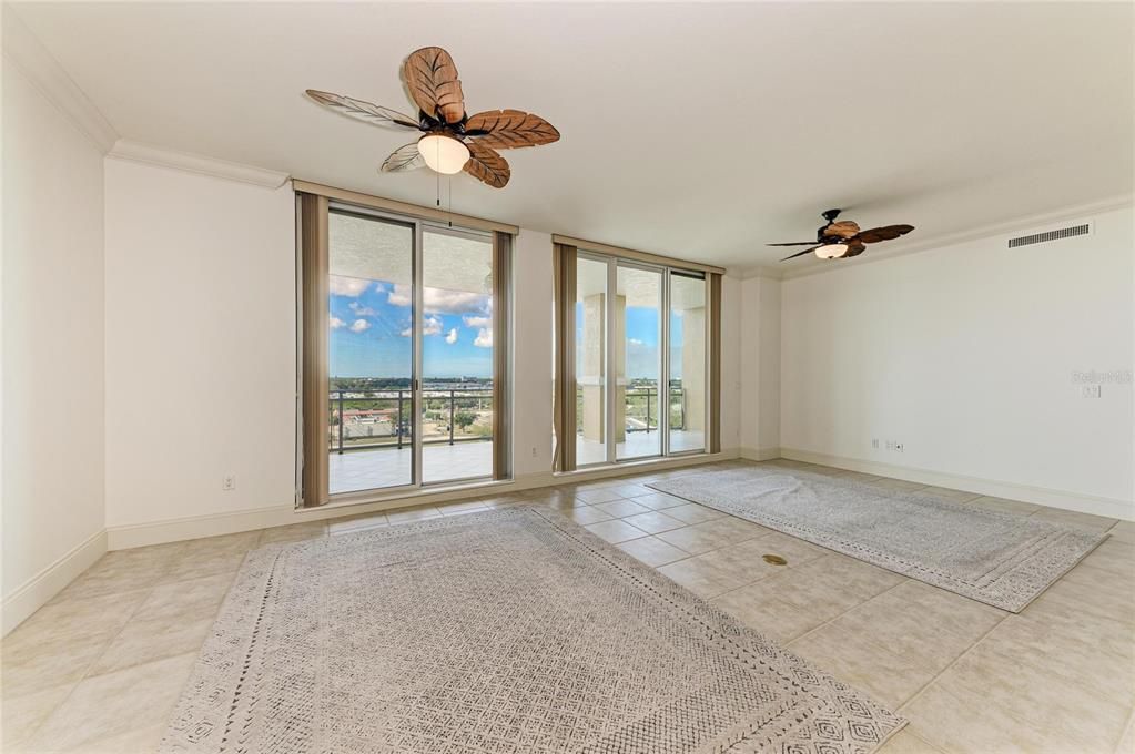 Activo con contrato: $499,000 (2 camas, 2 baños, 2051 Pies cuadrados)