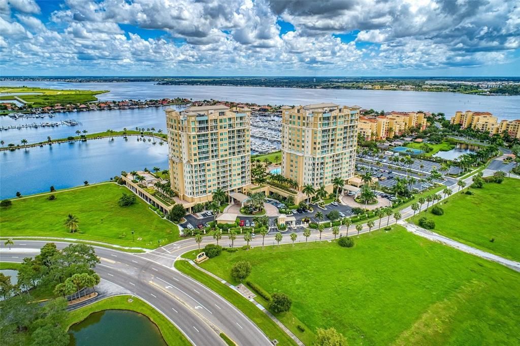 Activo con contrato: $499,000 (2 camas, 2 baños, 2051 Pies cuadrados)