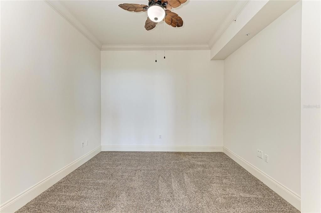 Activo con contrato: $499,000 (2 camas, 2 baños, 2051 Pies cuadrados)