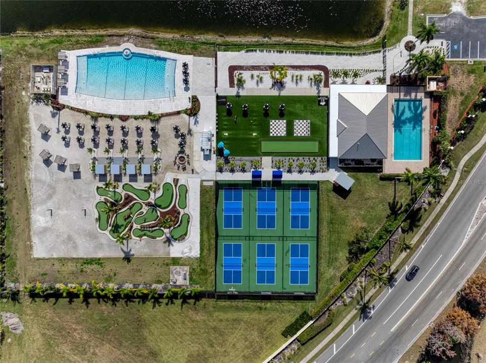 Activo con contrato: $499,000 (2 camas, 2 baños, 2051 Pies cuadrados)