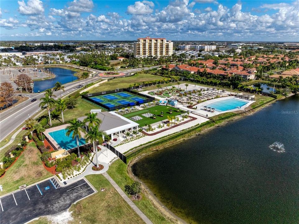 Activo con contrato: $499,000 (2 camas, 2 baños, 2051 Pies cuadrados)