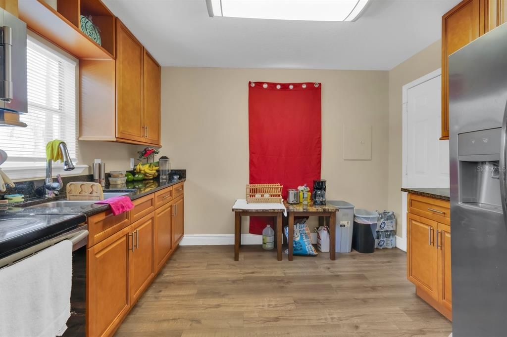 For Sale: $379,990 (3 beds, 0 baths, 1562 Square Feet)