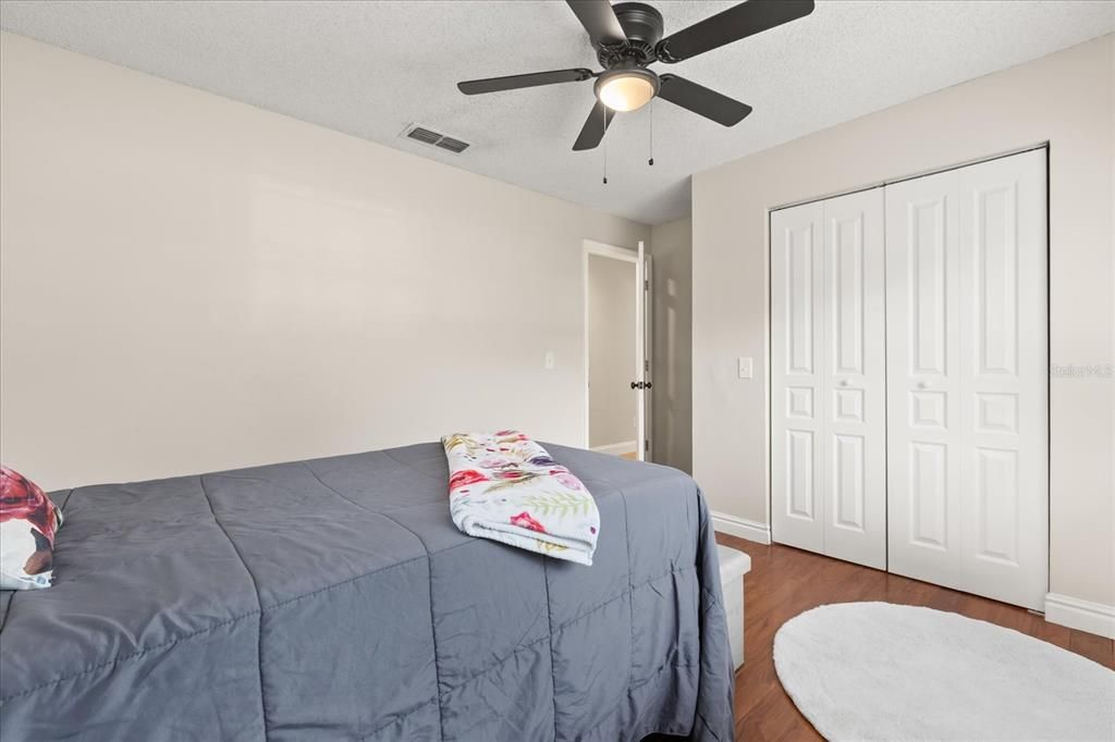 Activo con contrato: $849,000 (4 camas, 4 baños, 2995 Pies cuadrados)