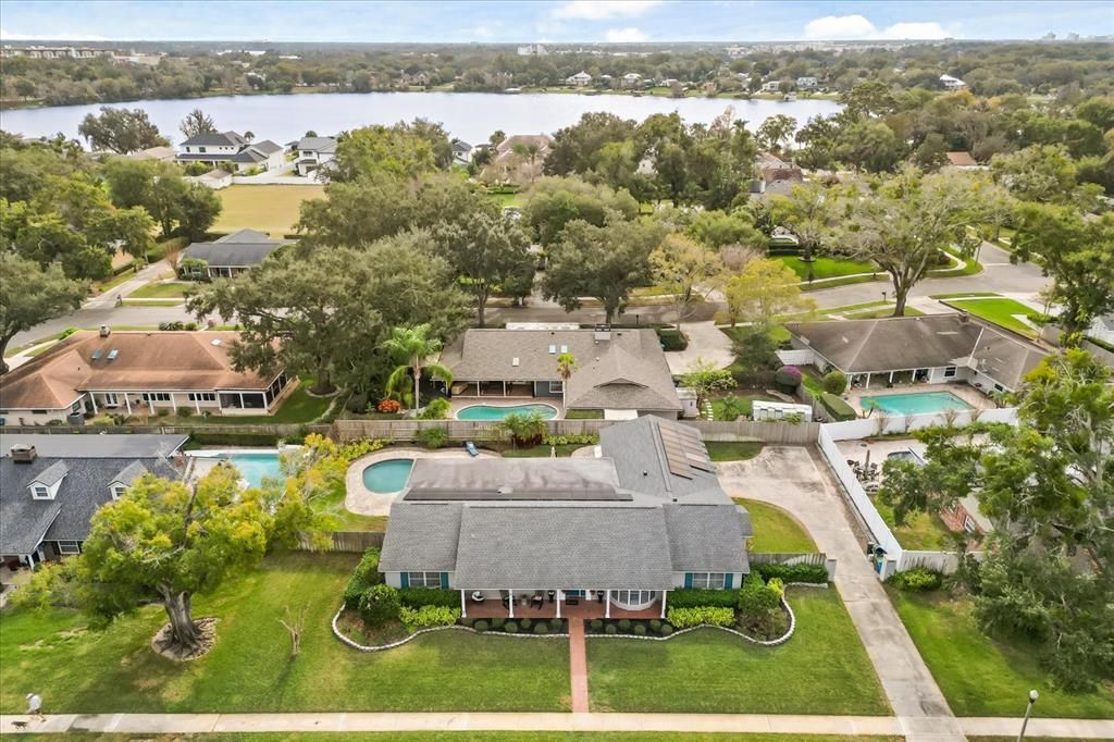 Activo con contrato: $849,000 (4 camas, 4 baños, 2995 Pies cuadrados)