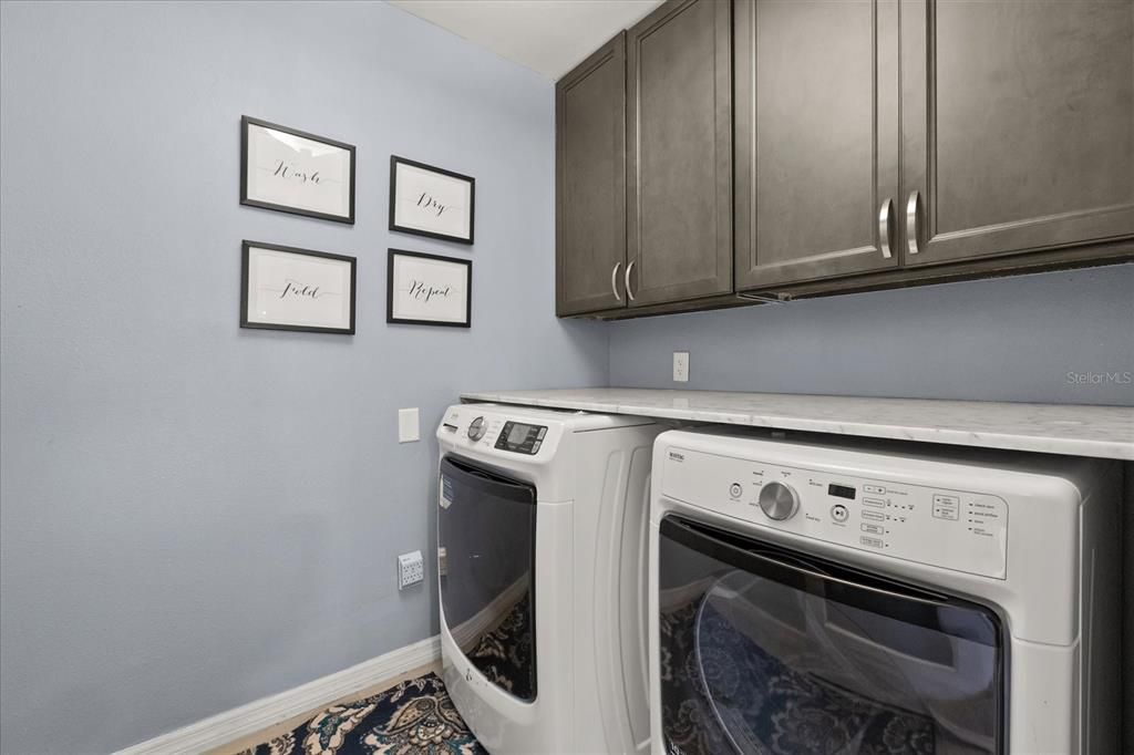 Activo con contrato: $849,000 (4 camas, 4 baños, 2995 Pies cuadrados)
