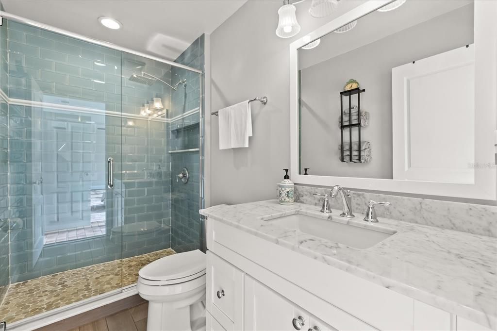 Activo con contrato: $849,000 (4 camas, 4 baños, 2995 Pies cuadrados)