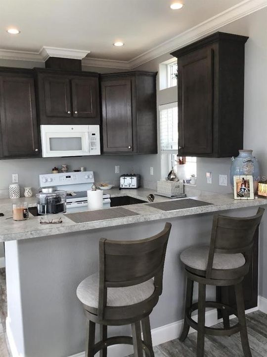 For Sale: $139,000 (1 beds, 1 baths, 504 Square Feet)