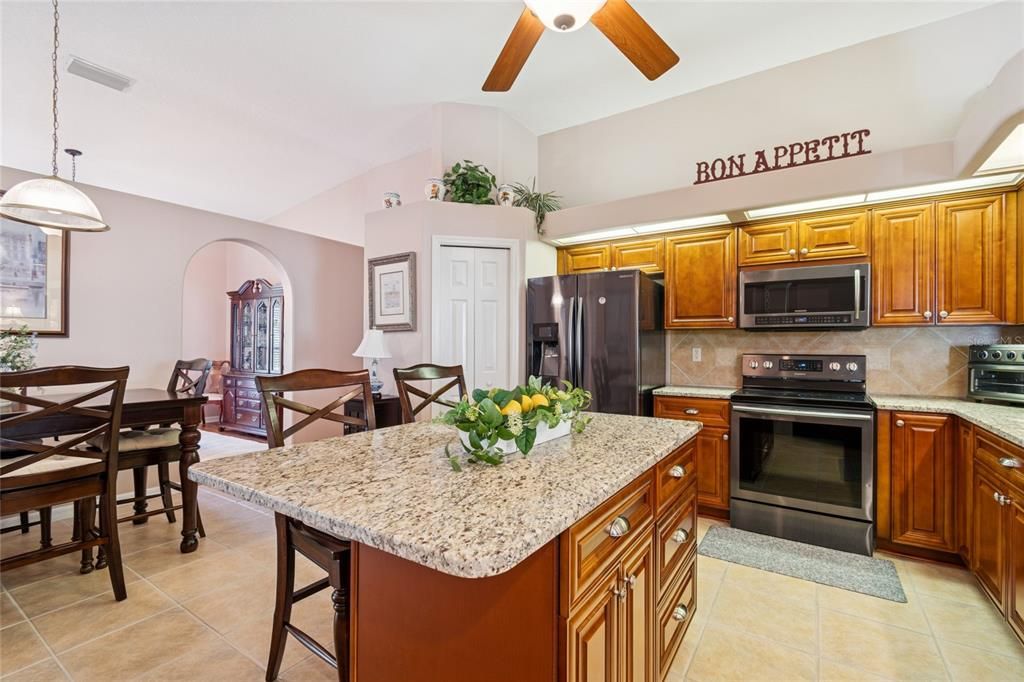 Active With Contract: $759,000 (5 beds, 3 baths, 3236 Square Feet)