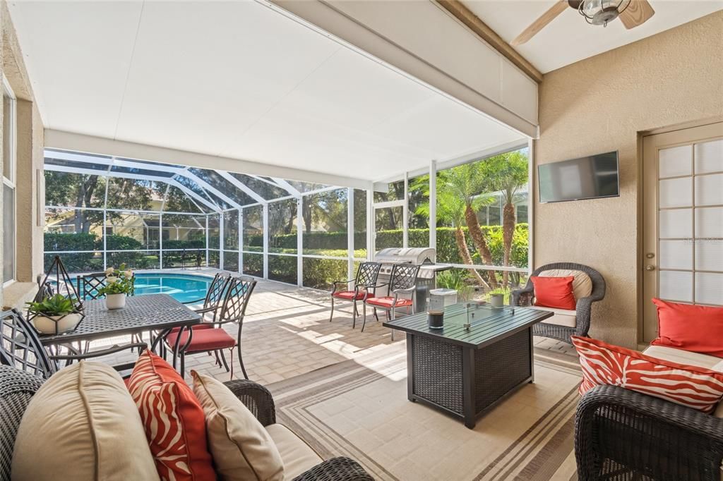 Active With Contract: $759,000 (5 beds, 3 baths, 3236 Square Feet)