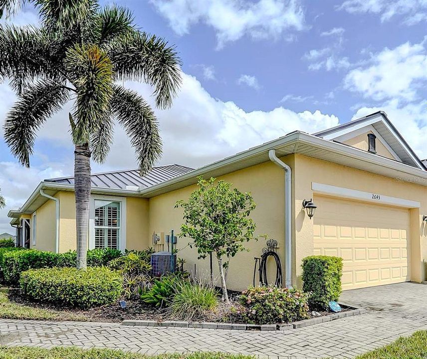 Activo con contrato: $333,000 (2 camas, 2 baños, 1542 Pies cuadrados)