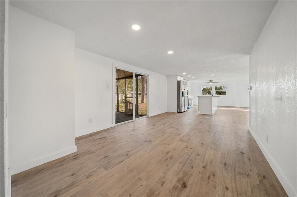 Activo con contrato: $169,000 (3 camas, 2 baños, 1344 Pies cuadrados)