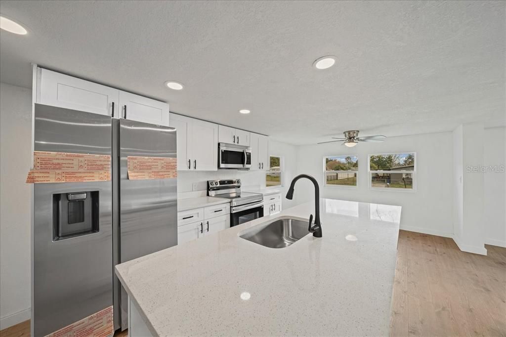 Activo con contrato: $169,000 (3 camas, 2 baños, 1344 Pies cuadrados)