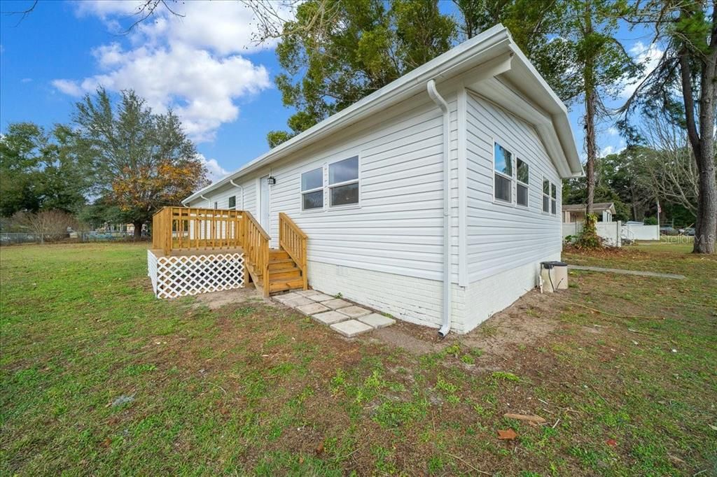 Activo con contrato: $169,000 (3 camas, 2 baños, 1344 Pies cuadrados)