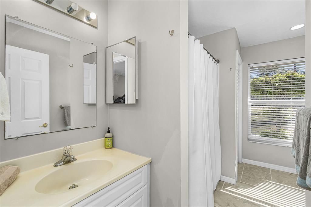 For Sale: $589,999 (3 beds, 2 baths, 1602 Square Feet)