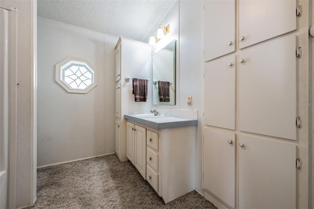 En Venta: $205,000 (4 camas, 2 baños, 1450 Pies cuadrados)