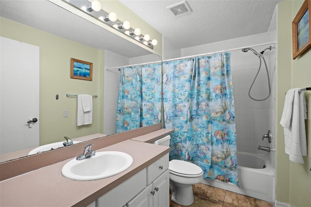 Active With Contract: $165,000 (3 beds, 2 baths, 1362 Square Feet)
