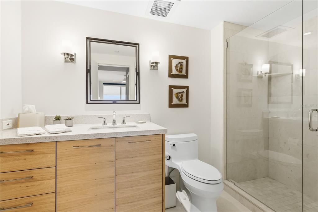 Activo con contrato: $2,399,000 (3 camas, 3 baños, 2780 Pies cuadrados)