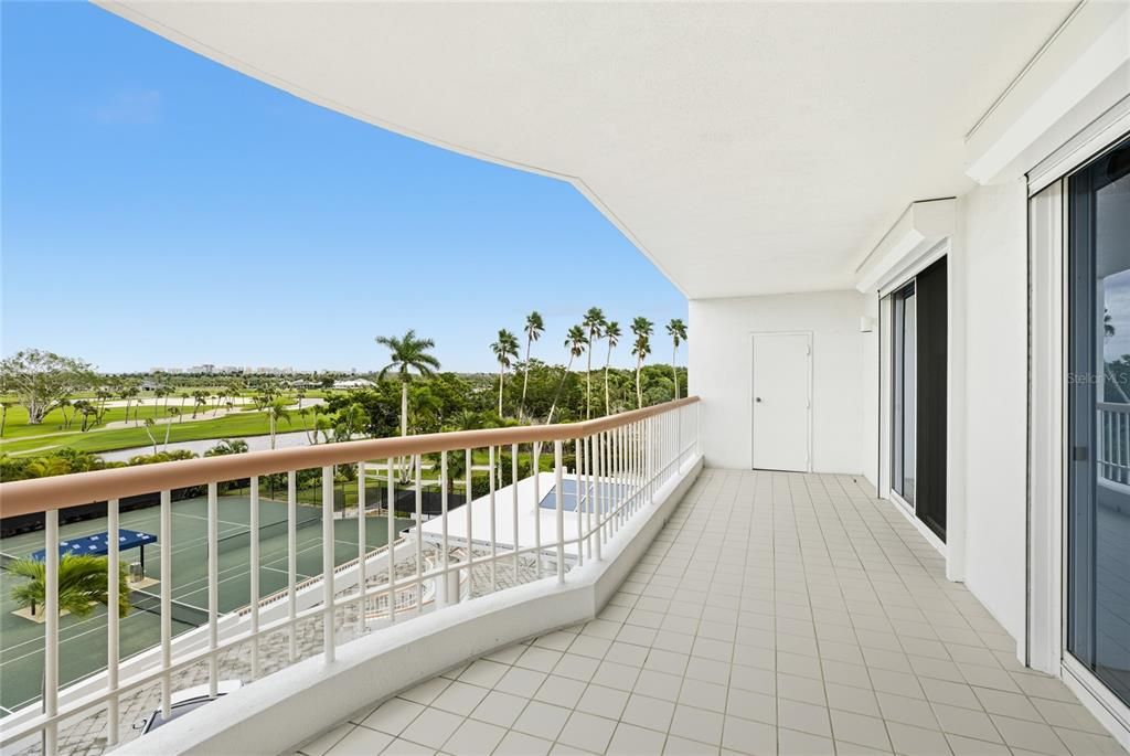 Activo con contrato: $2,399,000 (3 camas, 3 baños, 2780 Pies cuadrados)