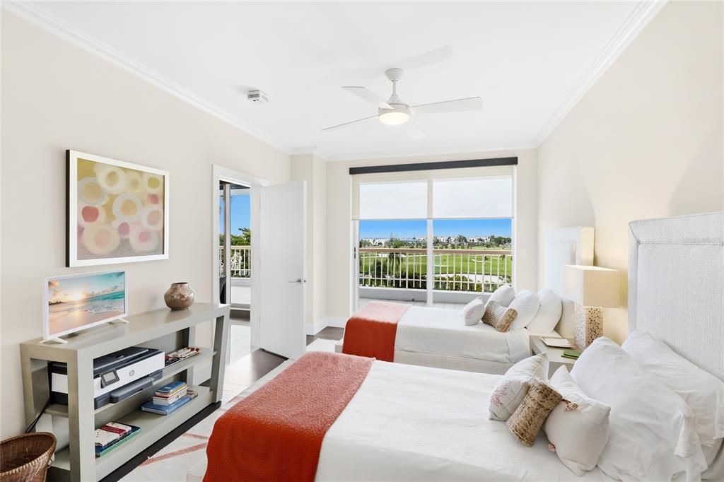 Activo con contrato: $2,399,000 (3 camas, 3 baños, 2780 Pies cuadrados)
