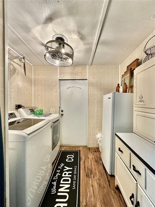 En Venta: $250,000 (3 camas, 2 baños, 1704 Pies cuadrados)