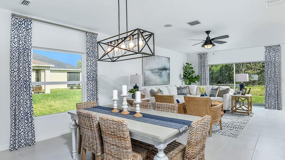 Activo con contrato: $305,999 (3 camas, 2 baños, 1455 Pies cuadrados)