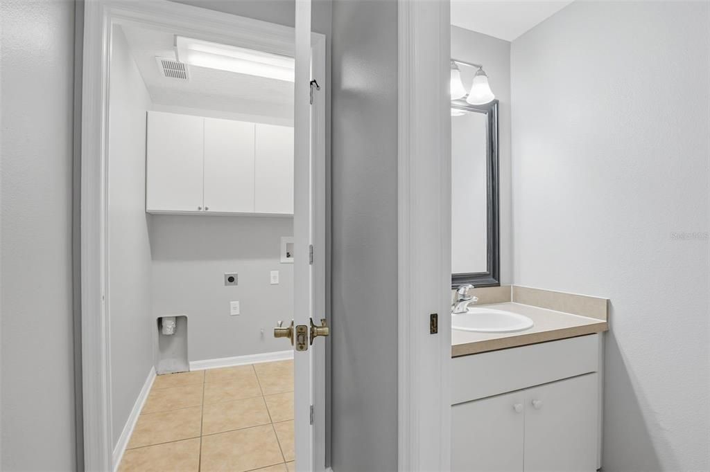 Active With Contract: $439,900 (4 beds, 2 baths, 2727 Square Feet)