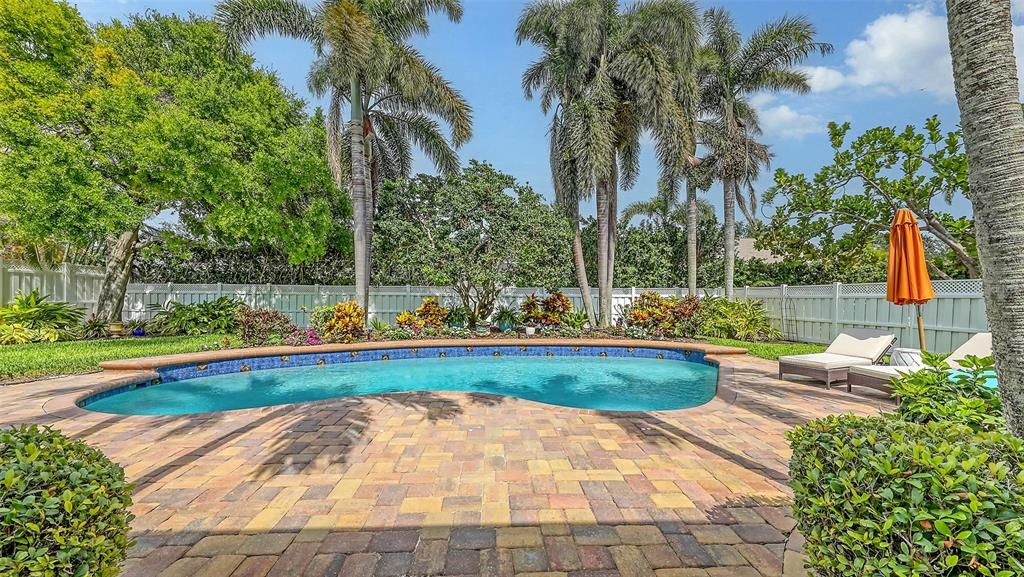 En Venta: $1,220,000 (4 camas, 3 baños, 2444 Pies cuadrados)