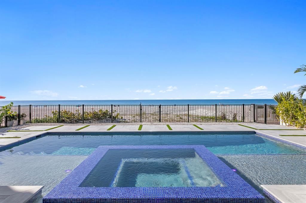 For Sale: $8,950,000 (6 beds, 6 baths, 8042 Square Feet)