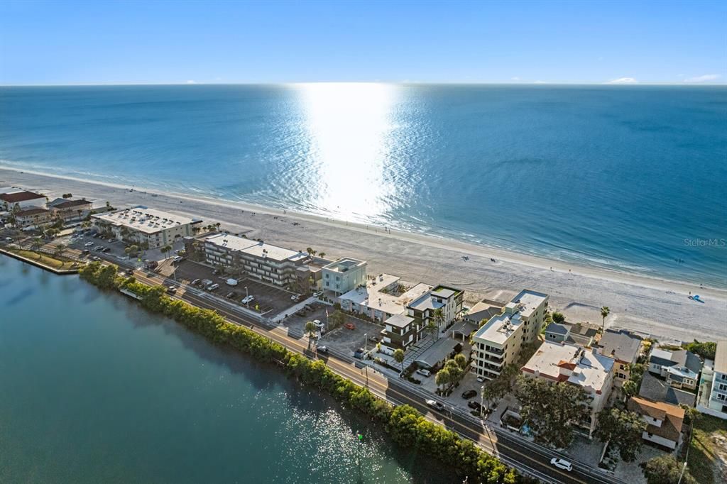 For Sale: $8,950,000 (6 beds, 6 baths, 8042 Square Feet)