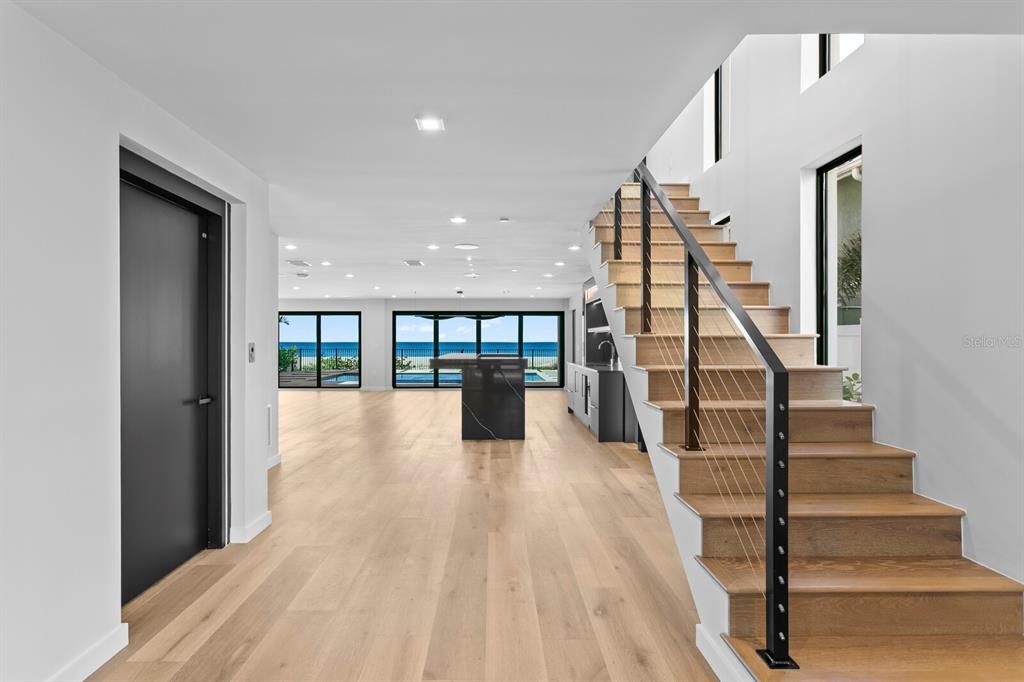 For Sale: $8,950,000 (6 beds, 6 baths, 8042 Square Feet)