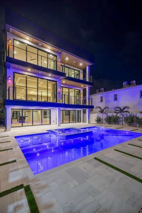 For Sale: $8,950,000 (6 beds, 6 baths, 8042 Square Feet)