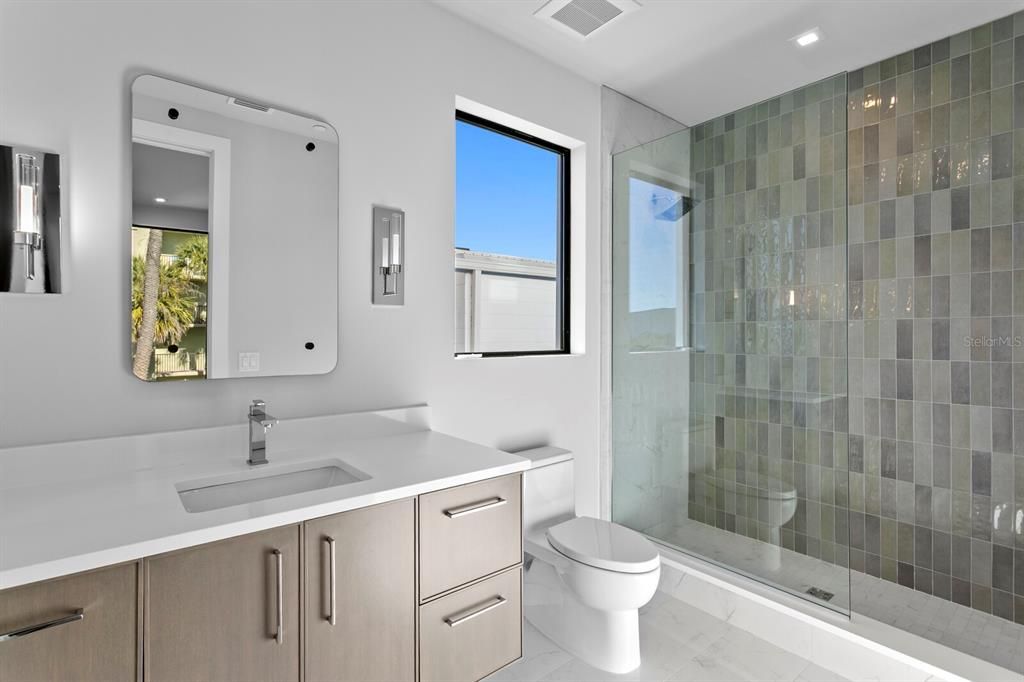 For Sale: $8,950,000 (6 beds, 6 baths, 8042 Square Feet)