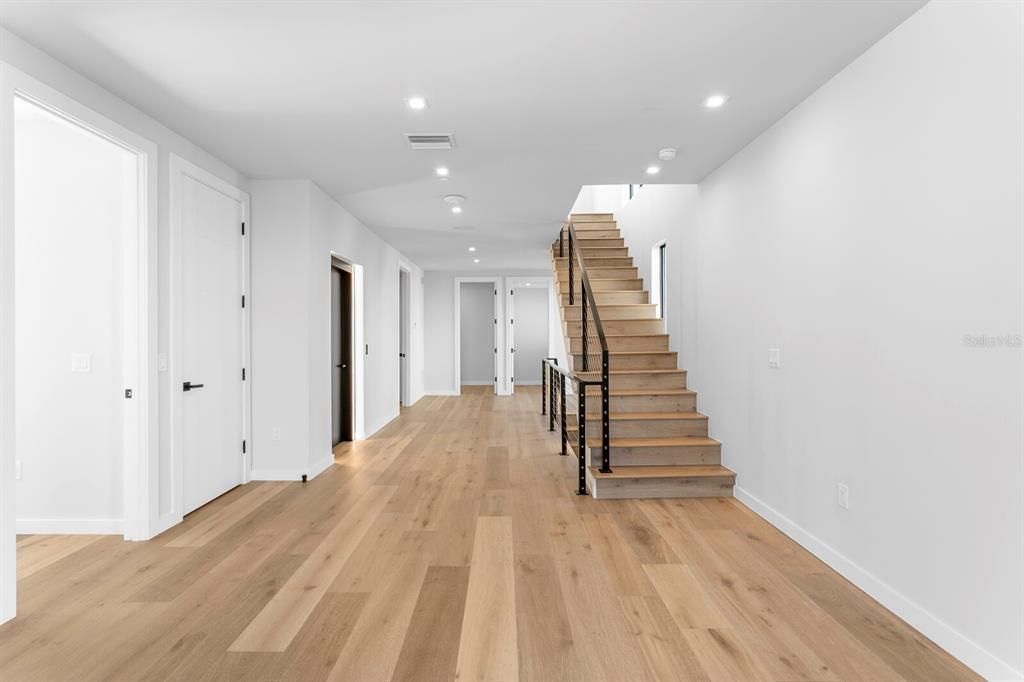 For Sale: $8,950,000 (6 beds, 6 baths, 8042 Square Feet)
